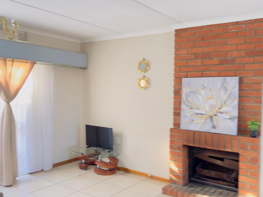 6 Bedroom Property for Sale in Southernwood Eastern Cape